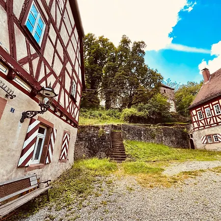 Διαμέρισμα Unique In The Castle Village Of Neidenstein